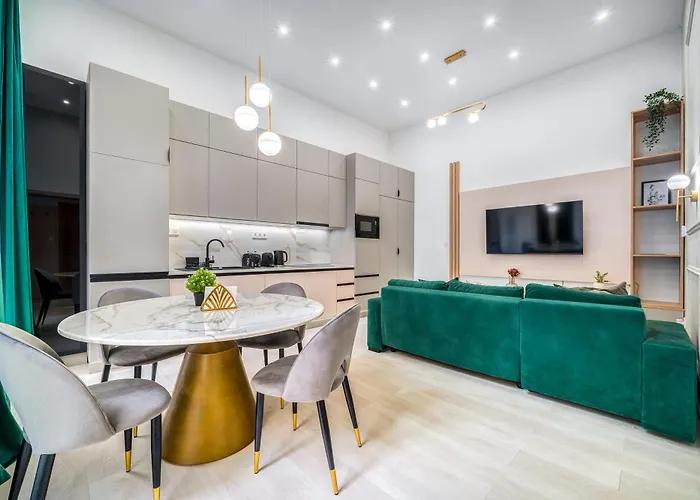 D10 Central Residence Apartamento